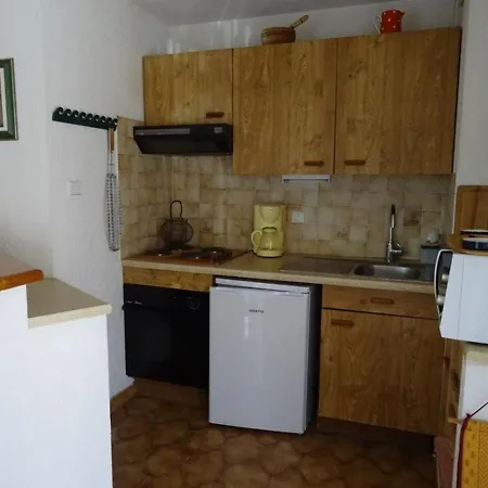 T2 Avec Grande Terrasse, Proche Port, Plages Et Commerces, Parking Inclus - Fr-1-335-178 Apartment Hyeres