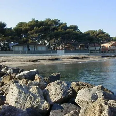 T2 Avec Grande Terrasse, Proche Port, Plages Et Commerces, Parking Inclus - Fr-1-335-178 Apartment *